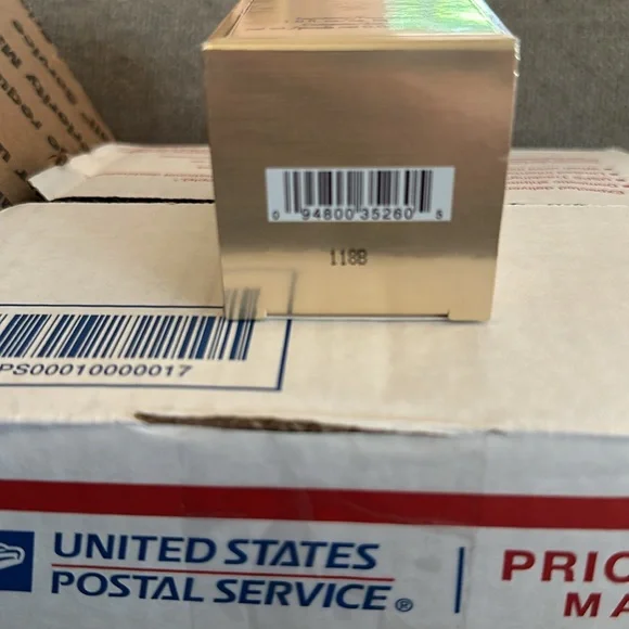 Stila Stay All Day Foundation & Concealer shade golden 10 - Picture 6 of 6